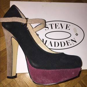 Steve Madden Colorblock Suede Pumps